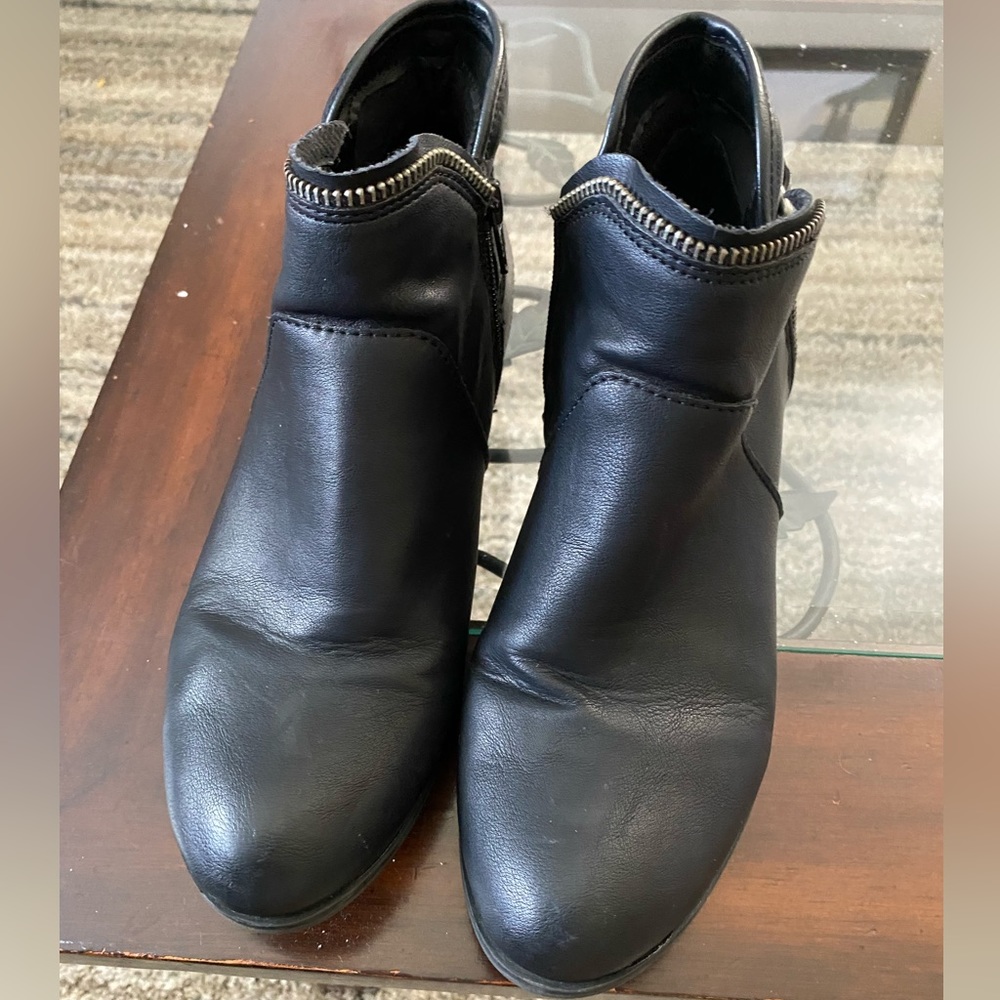 Booties - Picture 11 of 12